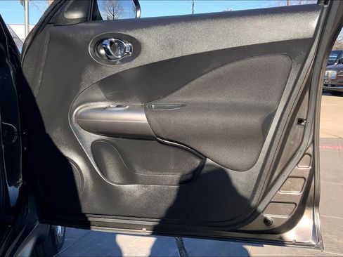 Used 2012 Nissan Juke SL image 23