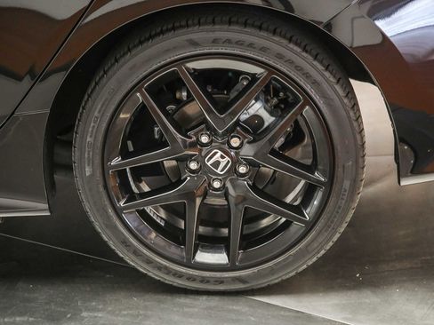 Used 2024 Honda Civic Sport image 11