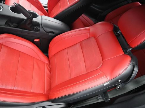 Used 2019 Ford Mustang GT Premium w/ GT Performance Package RWD image 9