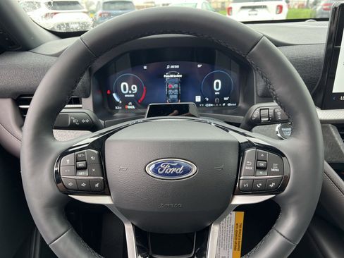 New 2026 Ford Explorer Platinum image 16