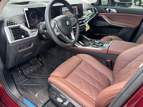 Used 2026 BMW X7 xDrive40i w/ Premium Package AWD/4WD image 8