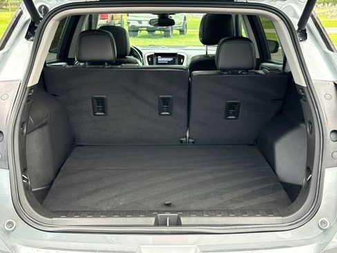 Used 2023 GMC Terrain SLT w/ Infotainment Package II FWD image 18