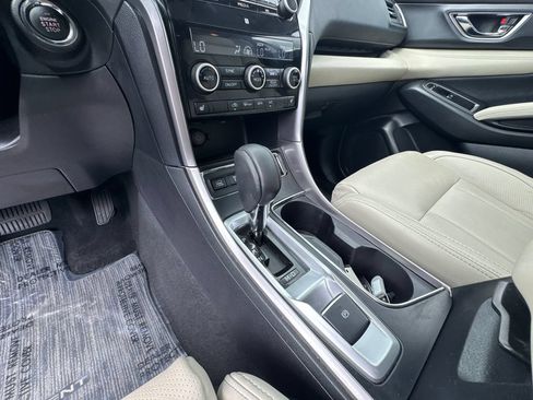Used 2022 Subaru Ascent Limited AWD/4WD image 32