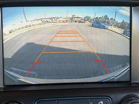 Used 2016 Chevrolet Colorado Z71 image 12