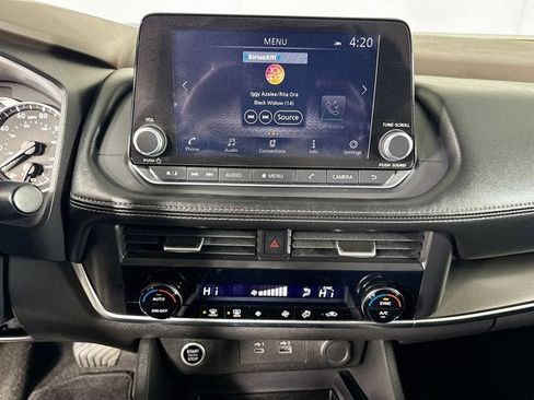 Certified 2023 Nissan Rogue SV image 11