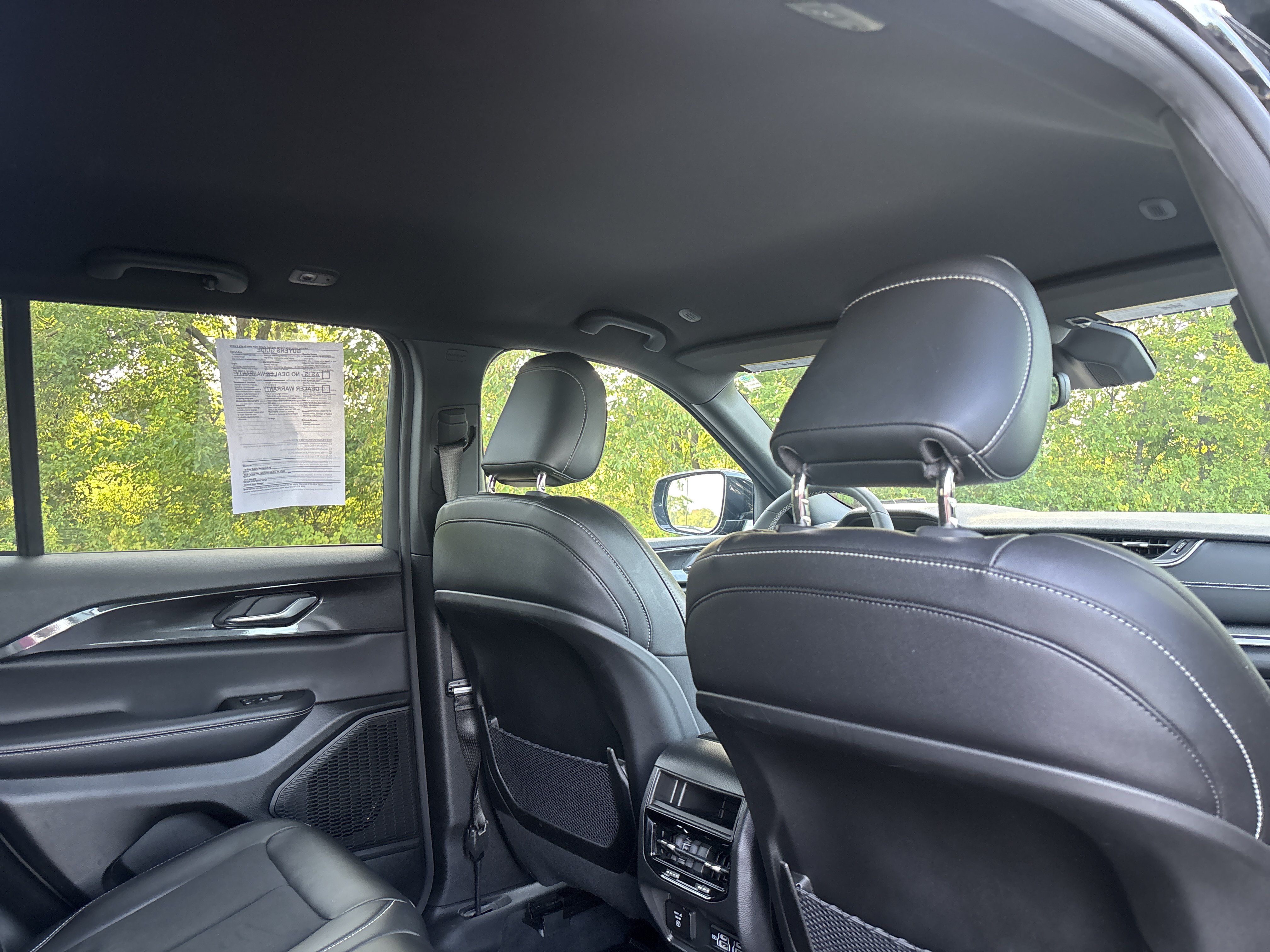 Used 2023 Jeep Grand Cherokee Altitude AWD/4WD image 15