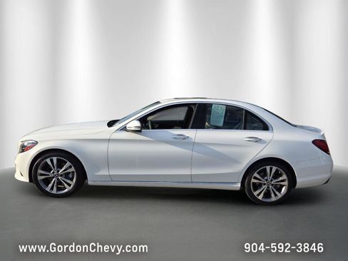 Used 2021 Mercedes-Benz C 300 Sedan image 2