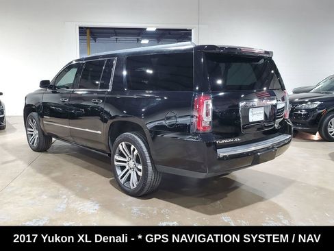 Used 2017 GMC Yukon XL Denali w/ Open Road Package AWD/4WD image 12