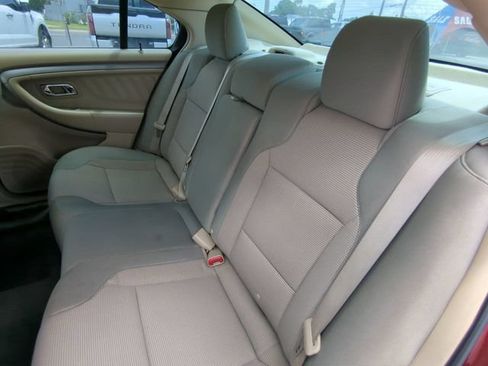 Used 2013 Ford Taurus SEL FWD image 13