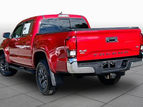Certified 2020 Toyota Tacoma SR5 AWD/4WD image 12