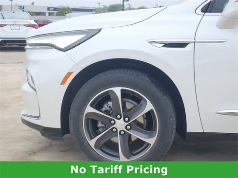 Used 2022 Buick Enclave Essence w/ Sport Touring Edition image 7