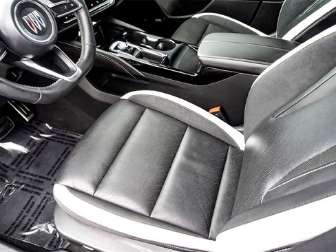 Used 2024 Buick Envision Sport Touring image 14