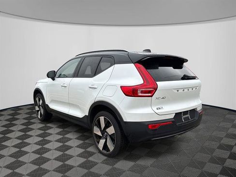 Used 2023 Volvo XC40 Recharge Ultimate image 5