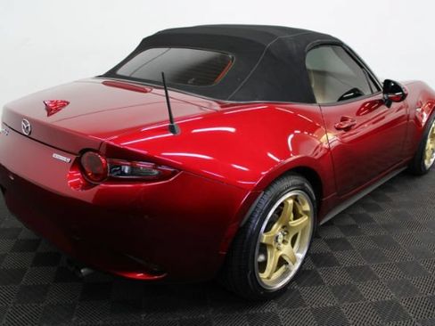 Used 2022 MAZDA MX-5 Miata Grand Touring w/ Weather Package RWD image 8