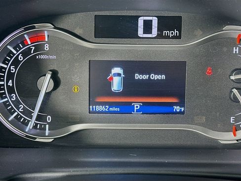 Used 2016 Honda Pilot Elite image 12