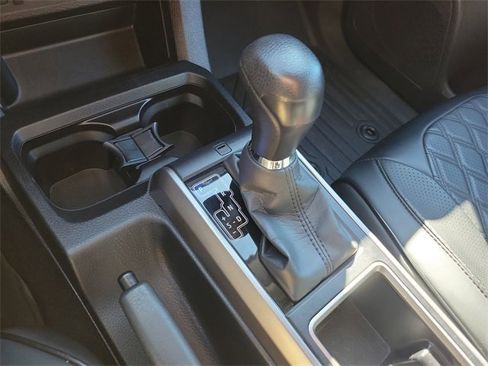 Used 2023 Toyota Tacoma 2WD Double Cab image 32