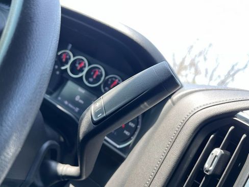 Used 2020 Chevrolet Silverado 1500 LT w/ LT Value Package image 16