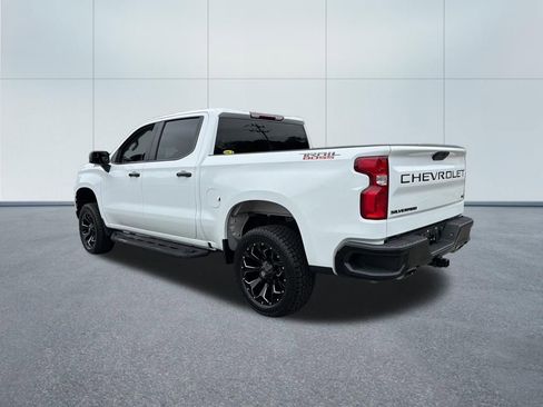 Used 2021 Chevrolet Silverado 1500 LT Trail Boss w/ LPO, Dark Essentials Package AWD/4WD image 7