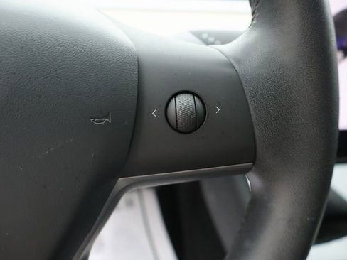 Used 2020 Tesla Model 3 Standard Range Plus RWD image 33