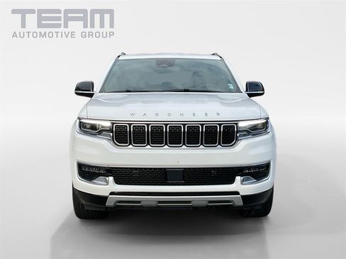 Used 2024 Jeep Wagoneer Series II w/ Flexible Seating Group image 2