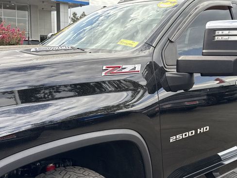 Used 2020 Chevrolet Silverado 2500 LTZ w/ LTZ Premium Package image 31