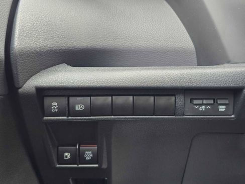 Certified 2024 Toyota Sienna XSE image 31