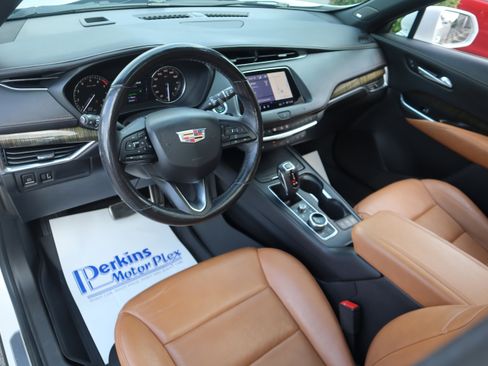 Used 2019 Cadillac XT4 Sport image 30