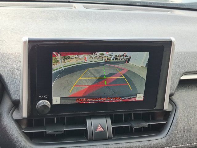 Used 2025 Toyota RAV4 XLE AWD/4WD image 22
