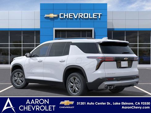 New 2026 Chevrolet Traverse LT w/ Driver Confidence Package image 3