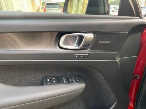 Certified 2023 Volvo C40 P8 Recharge Ultimate AWD/4WD image 11