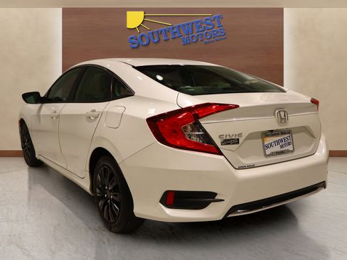 Used 2020 Honda Civic LX image 2