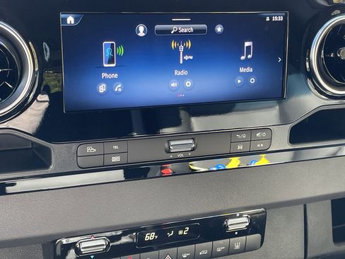 New 2025 Mercedes-Benz Sprinter 2500 image 30