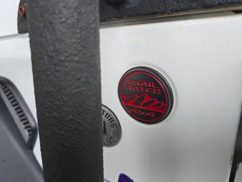 Used 2019 Jeep Wrangler Rubicon w/ Cold Weather Group image 29