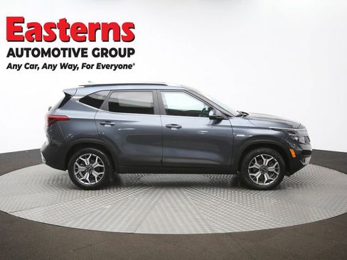 Used 2023 Kia Seltos EX AWD/4WD image 46