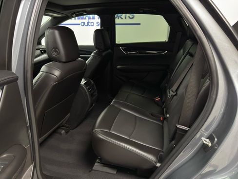 Used 2021 Cadillac XT5 Premium Luxury AWD/4WD image 32