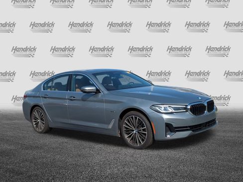 Certified 2023 BMW 530e xDrive w/ Premium Package image 2