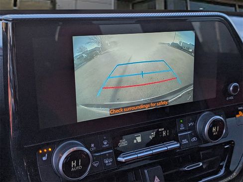 Used 2023 Toyota Highlander XSE image 26