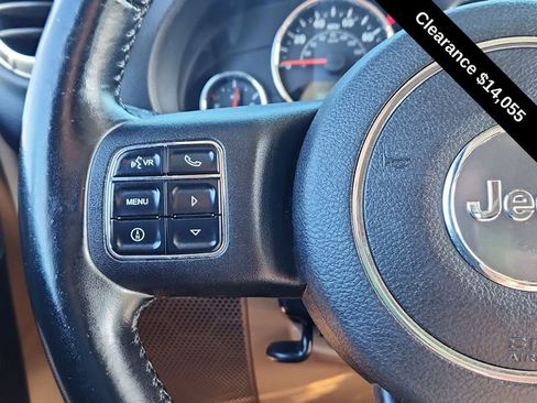 Used 2012 Jeep Wrangler Unlimited Rubicon w/ Dual Top Group image 33