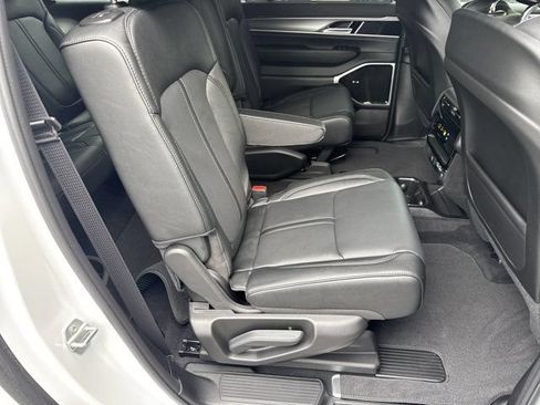 New 2026 Jeep Grand Wagoneer L Limited AWD/4WD image 16