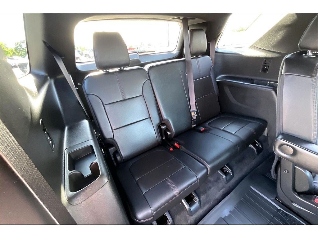 Used 2023 Chevrolet Traverse RS w/ LPO, Floor Liner Package AWD/4WD image 30