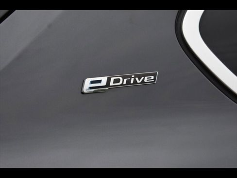 Used 2017 BMW X5 xDrive40e image 55