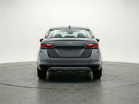 Used 2025 Nissan Versa SV image 6