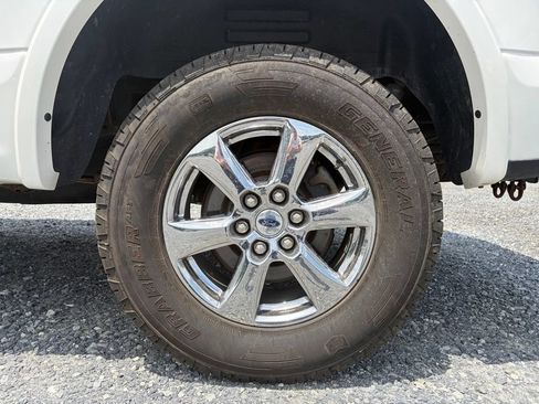 Used 2019 Ford F150 Lariat w/ Equipment Group 502A Luxury AWD/4WD image 7