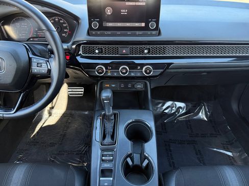 Used 2025 Honda Civic Sport image 11