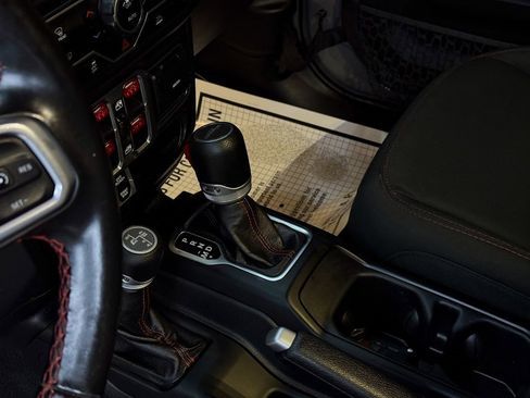 Used 2021 Jeep Gladiator Rubicon image 13