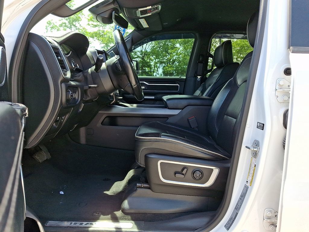 Used 2021 RAM 1500 Laramie AWD/4WD image 15