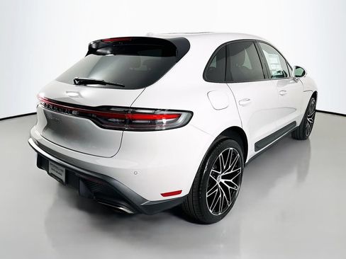 New 2026 Porsche Macan AWD/4WD image 9