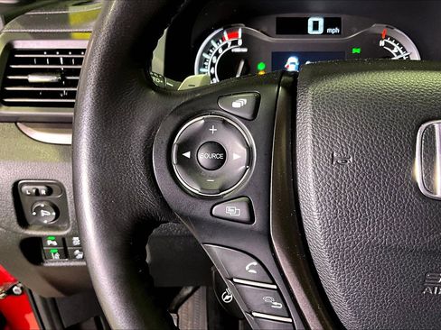 Used 2023 Honda Ridgeline RTL-E image 12