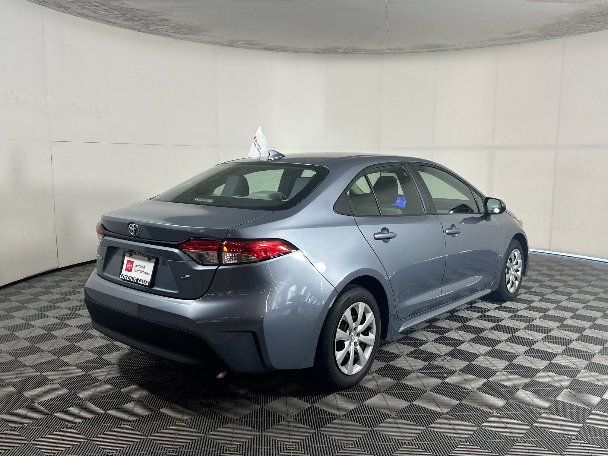 Certified 2024 Toyota Corolla LE FWD image 3