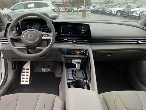New 2026 Hyundai Elantra Sport FWD image 28